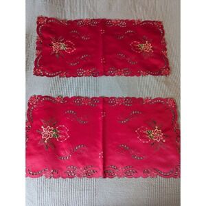 Red Christmas Embroidered Embroidery Poinsettia Candle Cutwork Placemats/Doilies